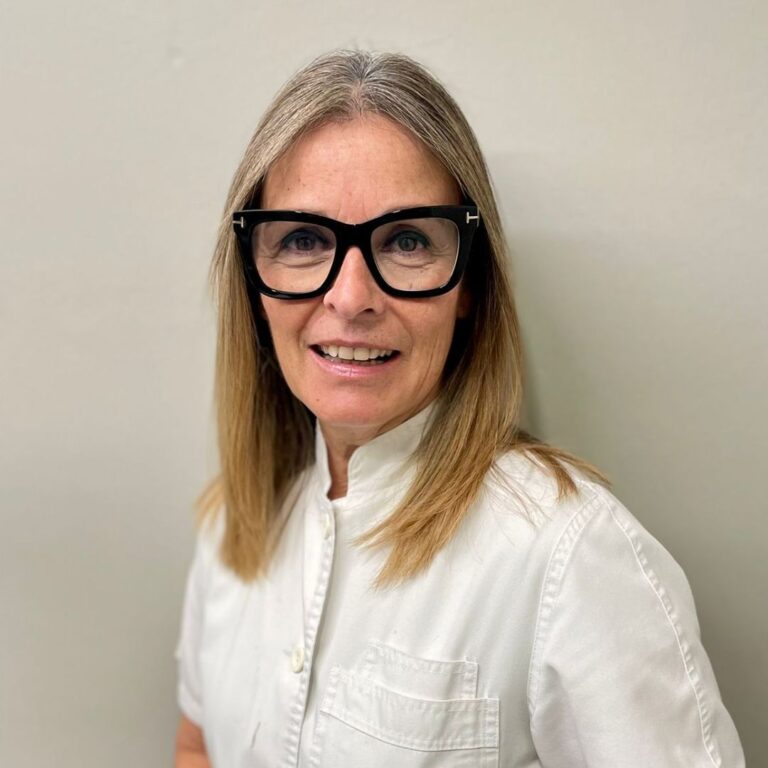 Nuria Vila, Higienista.